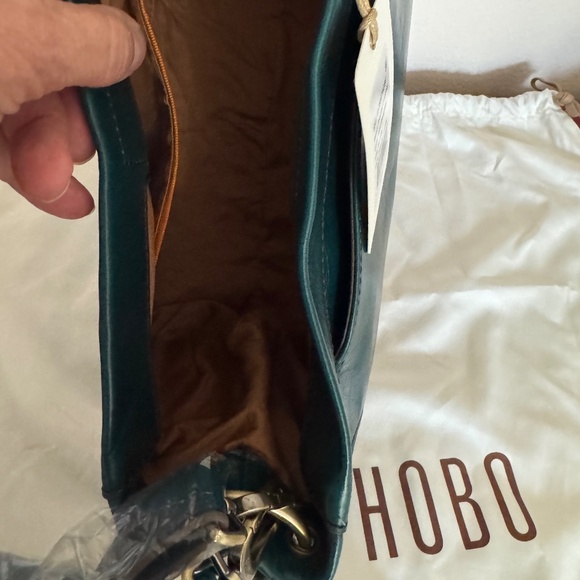 NWT International HOBO Seneca Shoulder Crossbody Purse - Picture 7 of 11
